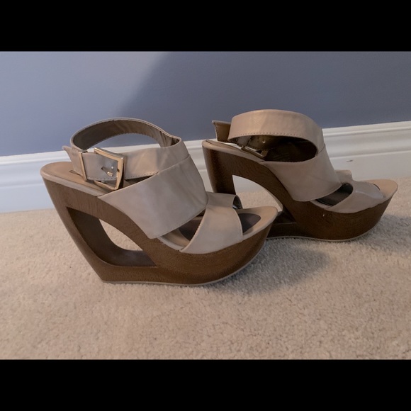Call it Spring platform shoes - Picture 1 of 7